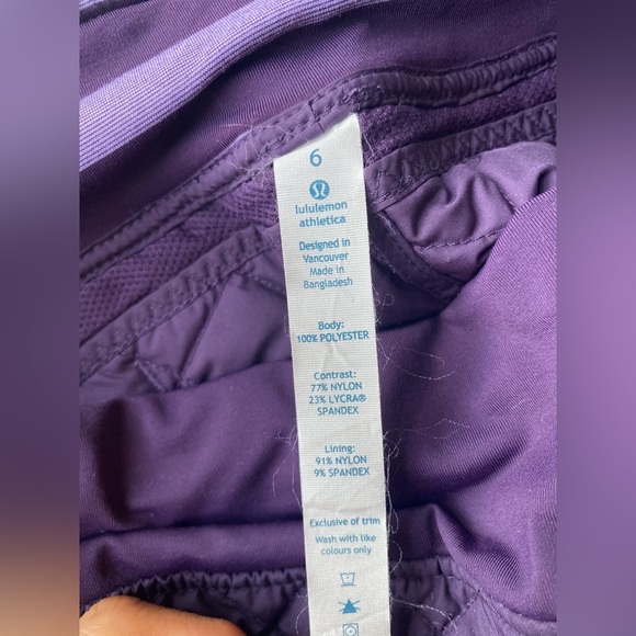 Lululemon Hot Cheeks Short - Picture 5 of 6